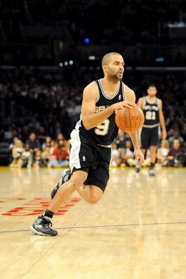 LOS ANGELES, CA - JANUARY 25:  Tony Parker #9 of the San Antonio Spurs drives the ball to the basket during the game against the Los Angeles Lakers at the Staples Center on January 25, 2009 in Los Angeles, California.  The Lakers defeated the Spurs 99-85.