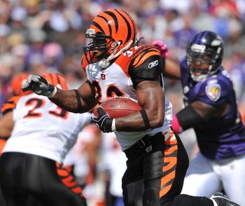 BALTIMORE - OCTOBER 11:  Cedric Benson #32 of the Cincinnati Bengals runs the ball against the Baltimore Ravens at M&T Bank Stadium on October 11, 2009 in Baltimore, Maryland. The Bengals defeated the Ravens 17-14. (Photo by Larry French/Getty Images)
