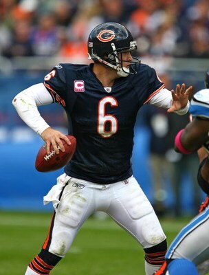 CHICAGO - OCTOBER 04: Jay Cutler #6 of the Chicago Bears throws a pass against the Detroit Lions on October 4, 2009 at Soldier Field in Chicago, Illinois. The Bears defeated the Lions 48-24. (Photo by Jonathan Daniel/Getty Images)