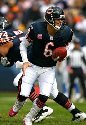 CHICAGO - OCTOBER 04: Jay Cutler #6 of the Chicago Bears turns to hand off against the Detroit Lions on October 4, 2009 at Soldier Field in Chicago, Illinois. The Bears defeated the Lions 48-24. (Photo by Jonathan Daniel/Getty Images)