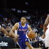 CHARLOTTE, NC - FEBRUARY 9:  Eric Gordon #10 of the Los Angeles Clippers drives against the Charlotte Bobcats during the game at Time Warner Cable Arena on February 9, 2009 in Charlotte, North Carolina. NOTE TO USER: User expressly acknowledges and agrees