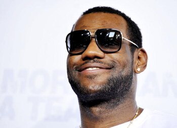 LOS ANGELES, CA - SEPTEMBER 26:  NBA's Cleveland Cavaliers player LeBron James arrives at the screening of Lionsgate's 'More Than a Game' at the Grove Theaters on September 26, 2009 in Los Angeles, California.  (Photo by Kevin Winter/Getty Images)