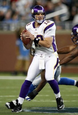 DETROIT - DECEMBER 07:  Quarterback Gus Frerotte #12 of the Minnesoa Vikings in action during the NFL game against the Detroit Lions at Ford Field on December 7, 2008 in Detroit, Michigan. The Vikings defeated the Lions 20-16.  (Photo by Christian Peterse