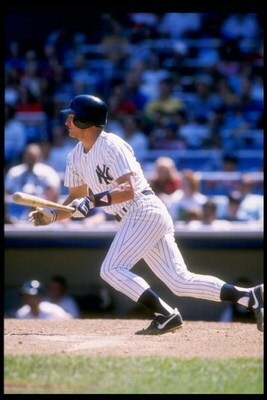 1989:  Infielder Steve Sax of the New York Yankees in action during a game at Yankee Stadium in Bronx, New York.  Mandatory Credit: T. G. Higgins  /Allsport
