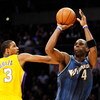 LOS ANGELES, CA - JANUARY 22:  Antawn Jamison #4 of the Washington Wizards scores on a jumper against Trevor Ariza #3 of the Los Angeles Lakers during the second quarter January 22, 2009 at the Staples Center in Los Angeles, California. NOTE TO USER: User