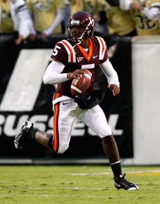 ATLANTA - OCTOBER 17:  Quarterback Tyrod Taylor #5 of the Virginia Tech Hokies against the Georgia Tech Yellow Jackets at Bobby Dodd Stadium on October 17, 2009 in Atlanta, Georgia.  (Photo by Kevin C. Cox/Getty Images)