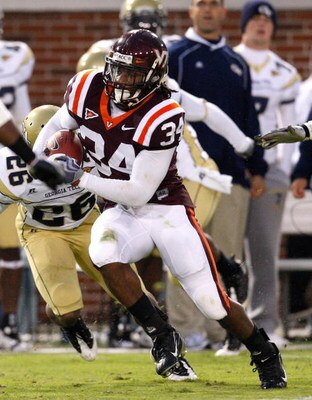 ATLANTA - OCTOBER 17:  Ryan Williams #34 of the Virginia Tech Hokies against the Georgia Tech Yellow Jackets at Bobby Dodd Stadium on October 17, 2009 in Atlanta, Georgia.  (Photo by Kevin C. Cox/Getty Images)