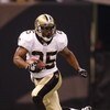 NEW ORLEANS - OCTOBER 18:  Reggie Bush #25 of the New Orleans Saints runs with the ball during the game against the New York Giants at the Louisiana Superdome on October 18, 2009 in New Orleans, Louisiana.  (Photo by Chris Graythen/Getty Images)