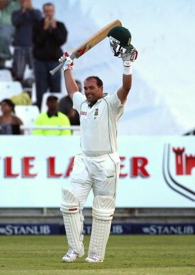 CAPE TOWN, SOUTH AFRICA - MARCH 20:  Jacques Kallis of South Africa celebrates his century during day two of the Third Test between South Africa and Australia played at Newlands on March 20, 2009 in Cape Town, South Africa.  (Photo by Hamish Blair/Getty I