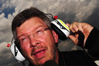 SAO PAULO, BRAZIL - OCTOBER 18:  Brawn GP Team Principal Ross Brawn is seen on the gird before the Brazilian Formula One Grand Prix at the Interlagos Circuit on October 18, 2009 in Sao Paulo, Brazil.  (Photo by Clive Mason/Getty Images)