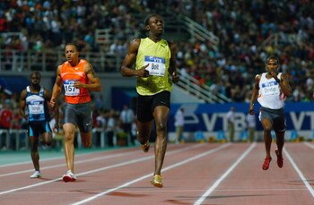 THESSALONIKI, GREECE - SEPTEMBER 13:  Usain Bolt (c) of Jamaica wins the Mens 200 metres during day two of the IAAF World Athletics Final at the Kaftanzoglio stadium on September 13, 2009 in Thessaloniki, Greece.  (Photo by Stu Forster/Getty Images)