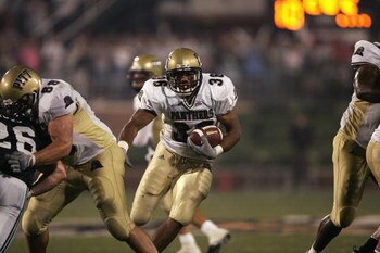 ATHENS, OH - SEPTEMBER 9:  Running back Rashad Jennings #36 of the University of Pittsburgh Panthers rushes for yards during a game against the Ohio University Bobcats at the Peden Stadium on September 9, 2005 in Athens, Ohio.  Ohio won 16-10 in overtime.