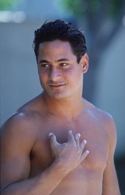 JUL 1988:  A PORTRAIT OF GREG LOUGANIS OF THE USA DURING THE 1988 US NATIONAL DIVING CHAMPIONSHIPS. Mandatory Credit: Mike Powell/ALLSPORT