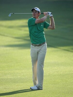 DUBAI, UNITED ARAB EMIRATES - JANUARY 31:  Justin Rose of England hits his second shot on the sixth hole during the third round of the Dubai Desert Classic on the Majilis course at Emirates Golf Club on January 31, 2009 in Dubai, United Arab Emirates.  (P