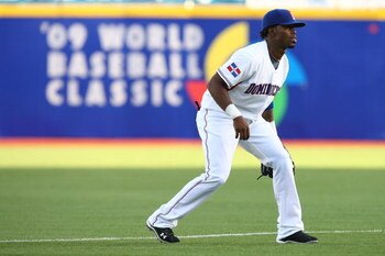 SAN JUAN, PUERTO RICO - MARCH 08:  Jose Reyes #7 of The Dominican Republic plays the field against Panama during the 2009 World Baseball Classic Pool D match on March 8, 2009 at Hiram Bithorn Stadium in San Juan, Puerto Rico.  (Photo by Al Bello/Getty Ima