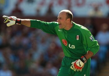 BIRMINGHAM, UNITED KINGDOM - AUGUST 25: Kasey Keller of Fulham shouts during the Barclays Premier League match between Aston Villa and Fulham at Villa Park on August 25, 2007 in Birmingham, England.  (Photo by Phil Cole/Getty Images)