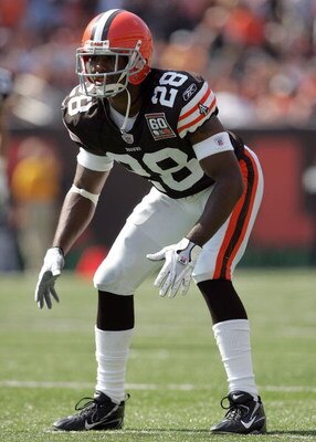 CINCINNATI - SEPTEMBER 17:  Leigh Bodden #28 of the Cleveland Browns is pictured during the NFL game against the Cincinnati Bengals September 17, 2006 at Paul Brown Stadium in Cincinnati, Ohio.  (Photo by Andy Lyons/Getty Images)
