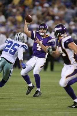 MINNEAPOLIS - AUGUST 30:  Tyler Thigpen #4 of the Minnesota Vikings passes under pressure from Pat Watkins #25 of the Dallas Cowboys on August 30, 2007 at the Metrodome in Minneapolis, Minnesota. The Vikings won 23-14. (Photo by David Sherman/Getty Images