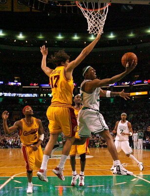 BOSTON, MA - MARCH 6: Paul Pierce #34 of the Boston Celtics scores against Anderson Varejao #17 of the Cleveland Cavaliers at the TD Banknorth Garden on March 6, 2009 in Boston, Massachusetts.  The Celtics won 105-94. NOTE TO USER: User expressly acknowle