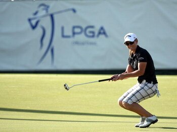 RANCHO MIRAGE, CA - APRIL 04:  Kristy McPherson of the USA plays just misses a putt at the 18th hole during the third round of the 2009 Kraft Nabisco Championship, at the Mission Hills Country Club on April 4, 2009 in Rancho Mirage, California  (Photo by 