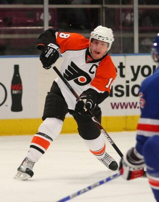 NEW YORK - APRIL 09:  Mike Richards #18 of the Philadelphia Flyers skates against the New York Rangers on April 9, 2009 at Madison Square Garden in New York City.  (Photo by Bruce Bennett/Getty Images)