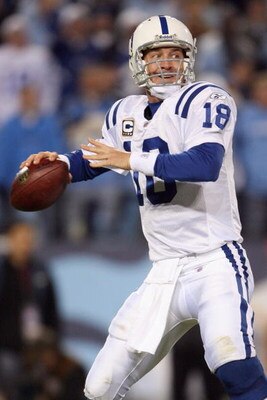 NASHVILLE, TN - OCTOBER 27:  Quarterback Peyton Manning #18 of the Indianapolis Colts looks to pass the ball during the NFL game against the Tennessee Titans at  LP Field on October 27, 2008 in Nashville, Tennessee.  (Photo by Andy Lyons/Getty Images)