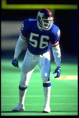 18 NOV 1990:  LAWRENCE TAYLOR, LINEBACKER FOR THE NEW YORK GIANTS, PREPARES FOR A PLAY AGAINST THE DETROIT LIONS DURING NEW YORK''S 20-0 WIN AT GIANTS STADIUM IN EAST RUTHERFORD, NEW JERSEY.  MANDATORY CREDIT:  RICK STEWART/ALLSPORT
