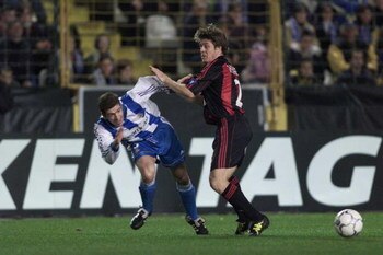 6 Dec 2000:   Thomas Helveg of AC Milan tackles Romero of Depotivo La Coruna during the UEFA Champions league match group B between Depotivo La Coruna and AC Milan in Coruna, Spain. Mandatory Credit: Phil Cole/ALLSPORT
