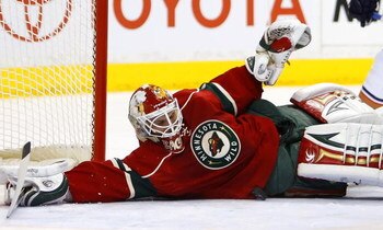 ST. PAUL, MN - MARCH 22: Niklas Backstrom #32 of the Minnesota Wild makes a save against the Edmonton Oilers March 22, 2009 at the Xcel Energy Center in St. Paul, Minnesota. (Photo by Scott A. Schneider/Getty Images)