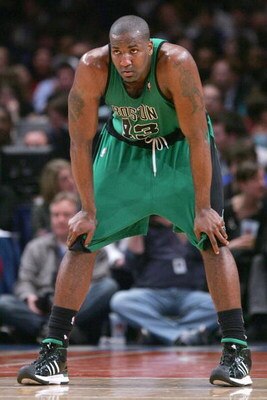 NEW YORK - FEBRUARY 06:  Kendrick Perkins #43 of the Boston Celtics waits on court against the New York Knicks at Madison Square Garden on February 6, 2009 in New York City. NOTE TO USER: User expressly acknowledges and agrees that, by downloading and/or 
