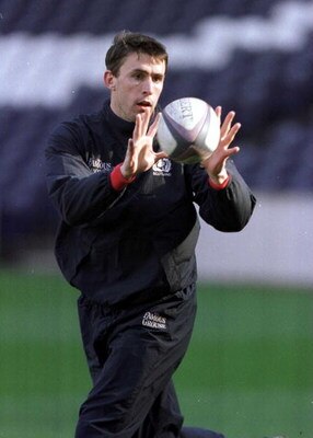 14 Mar 2001:  John Leslie of Scotland in action during today's training session at Murrayfield, Edinburgh. Mandatory Credit: Alex Livesey/ALLSPORT
