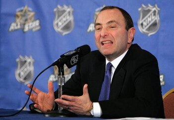 DALLAS - JANUARY 23:  NHL Commissioner Gary Bettman speaks to the press after meeting with the Board of Governors at the Renaissance Dallas Hotel on January 23, 2007 in Dallas, Texas.  (Photo by Bruce Bennett/Getty Images)