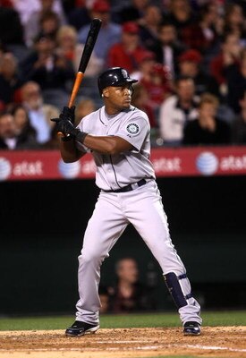 ANAHEIM, CA - APRIL 24:  Adrian Beltre #29 of the Seattle Mariners bats against the Los Angeles Angels of Anaheim on April 24, 2009 at Angel Stadium in Anaheim, California. The Mariners won 8-3.  (Photo by Stephen Dunn/Getty Images)
