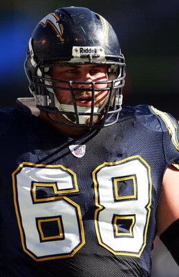 SAN DIEGO - JANUARY 14:  Offensive guard Kris Dielman #68 of the San Diego Chargers looks on before the AFC Divisional Playoff Game against the New England Patriots held on January 14, 2007 at Qualcomm Stadium in San Diego, California. The Patriots defeat