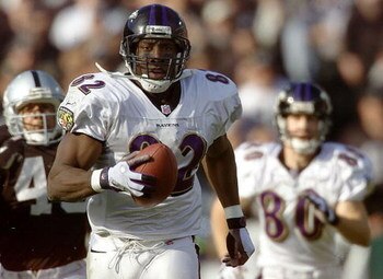 14 Jan 2001:  Shannon Sharpe #82 of the Baltimore Ravens leaves the defense behind as he runs for a touchdown against the Oakland Raiders during the AFC Championship game at Network Associates Coliseum in Oakland, California.  DIGITAL IMAGE Mandatory Cred