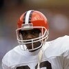 1990:  Tight end Ozzie Newsome #82 of the Cleveland Browns stands on the field during a 1990 NFL game against the New York Jets.  The Browns defeated the Jets 38-24. (Photo by Rick Stewart/Getty Images)