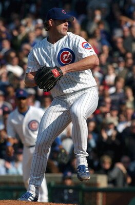 CHICAGO - APRIL 23:  Pitcher Kyle Farnsworth #44 of the Chicago Cubs delivers against the New York Mets during the game at Wrigley Field on April 23, 2004 in Chicago, Illinois.  The Cubs defeated the Mets 3-1.  (Photo by Jonathan Daniel/Getty Images)