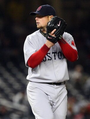 NEW YORK - MAY 04: Jon Lester #31 of the Boston Red Sox deals a pitch against the New York Yankees on May 4, 2009 at Yankee Stadium in the Bronx borough of New York City. (Photo by Jim McIsaac/Getty Images)