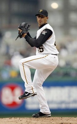 PITTSBURGH - APRIL 9: Ian Snell #45 of the Pittsburgh Pirates delivers the pitch during the game against the St. Louis Cardnals in the Home Opener for the Pirates on April 9, 2007 at PNC Park in Pittsburgh, Pennsylvania. (Photo by Gregory Shamus/Getty Ima