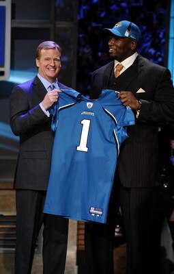 NEW YORK - APRIL 25:  NFL Commissioner Roger Goodell poses with with Jacksonville Jaguars #8 draft pick Eugene Monroe at Radio City Music Hall for the 2009 NFL Draft on April 25, 2009 in New York City  (Photo by Jeff Zelevansky/Getty Images)
