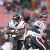 CLEVELAND - NOVEMBER 23:  Steve Slaton #20 of the Houston Texans carries the ball during the NFL game against the Cleveland Browns at Cleveland Browns Stadium on November 23, 2008 in Cleveland, Ohio.  (Photo by Andy Lyons/Getty Images)
