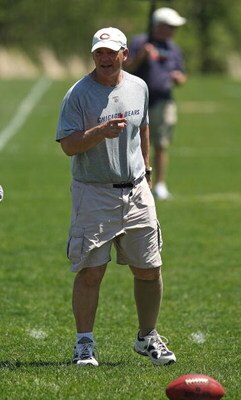 LAKE FOREST, IL - MAY 20: Defensive line coach Rod Marinelli of the Chicago Bears gives instructions to players during an organized team activity (OTA) practice on May 20, 2009 at Halas Hall in Lake Forest, Illinois. (Photo by Jonathan Daniel/Getty Images