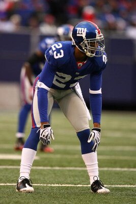 EAST RUTHERFORD, NJ - NOVEMBER 16:  Corey Webster #23 of the New York Giants in action against the Baltimore Ravens during their game on November 16, 2008 at Giants Stadium in East Rutherford, New Jersey.  (Photo by Al Bello/Getty Images)