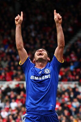 MIDDLESBROUGH, UNITED KINGDOM - OCTOBER 18:  Frank Lampard of Chelsea celebrates scoring his teams fourth goal of the game during the Barclays Premier League match between Middlesbrough and Chelsea at the Riverside Stadium on October 18, 2008 in Middlesbr