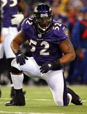 BALTIMORE - DECEMBER 14:  Ray Lewis #52 of the Baltimore Ravens looks on against the Pittsburgh Steelers on December 14, 2008 at M&T Bank Stadium in Baltimore, Maryland.  The Steelers defeated the Ravens 13-9.  (Photo by Jim McIsaac/Getty Images)