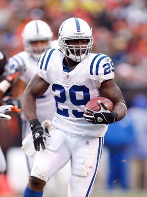 CLEVELAND - NOVEMBER 30:  Joseph Addai #29 of the Indianapolis Colts runs with the ball during their NFL game against the Cleveland Browns on November 30, 2008 at Cleveland Browns Stadium in Cleveland, Ohio. The Colts defeated the Browns 10-6.  (Photo by 