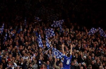 LONDON, ENGLAND - APRIL 14:  Frank Lampard of Chelsea celebrates scoring his team's fourth goal during the UEFA Champions League Quarter Final Second Leg match between Chelsea and Liverpool at Stamford Bridge on April 14, 2009 in London, England.  (Photo 