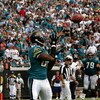 JACKSONVILLE, FL - NOVEMBER 18:  Mercedes Lewis #89 of the Jacksonville Jaguars catches a pass for a touchdown against the San Diego Chargers at Jacksonville Municipal Stadium on November 18, 2007 in Jacksonville, Florida.  (Photo by Sam Greenwood/Getty I