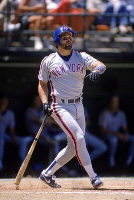 1989:  Howard Johnson of the New York Mets follows the  ball during a game in the 1989 season. ( Photo by: Stephen Dunn/Getty Images)