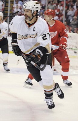 DETROIT, MI - MAY 1:  Scott Niedermayer  #27 of the Anaheim Ducks skates against the Detroit Red Wings during Game One of the Western Conference Semifinals of the 2009 NHL Stanley Cup Playoffs on May 1, 2009 at Joe Louis Arena in Detroit, Michigan. (Photo